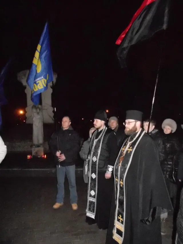 В Чернігові вшанували пам'ять Героя України, Романа Шухевича — фото 1