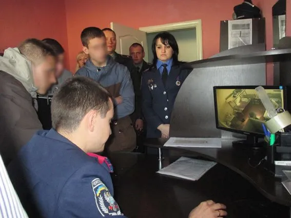 Важим підліткам показали ізолятор тимчасового тримання зсередини (Фото) — фото 2