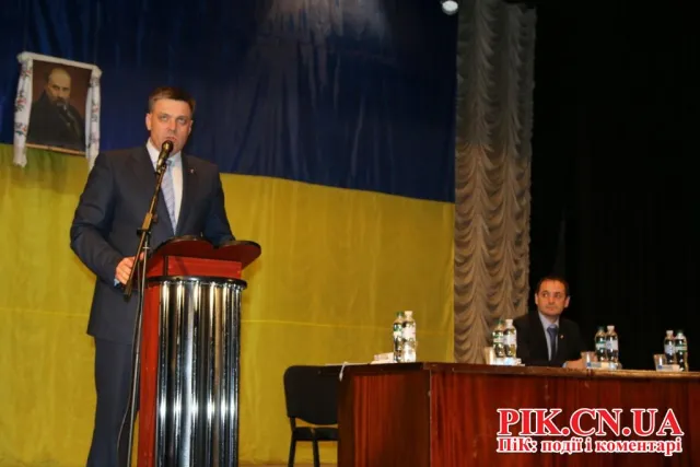 В Чернігові відбулася зустріч з Олегом Тягнибоком (Фоторепортаж) + (Відео) — фото 5