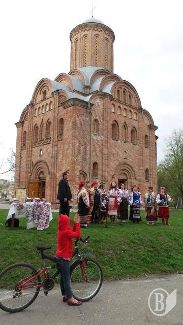 У Чернігові відбулося святкування Обливального понеділка (Фоторепортаж) — фото 3