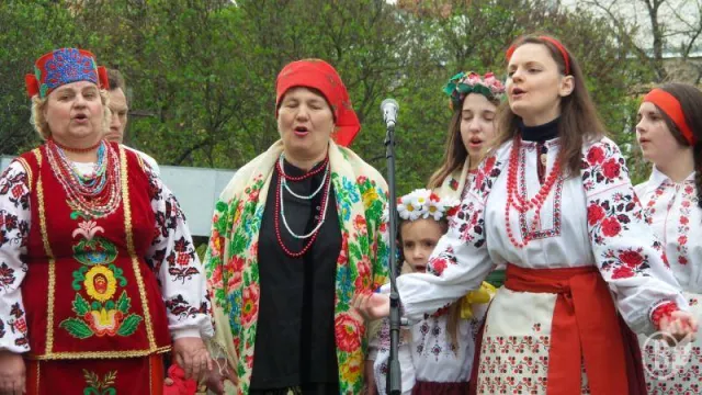 У Чернігові відбулося святкування Обливального понеділка (Фоторепортаж) — фото 5