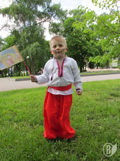 Патріотична хода патріотичних малюків (Фото) + (Відео) — фото 3
