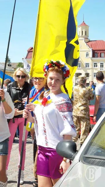 Вулицями Чернігова пройшов авто-мотопробіг за єдність і мир в Україні (Фоторепортаж) + (Відео) — фото 3