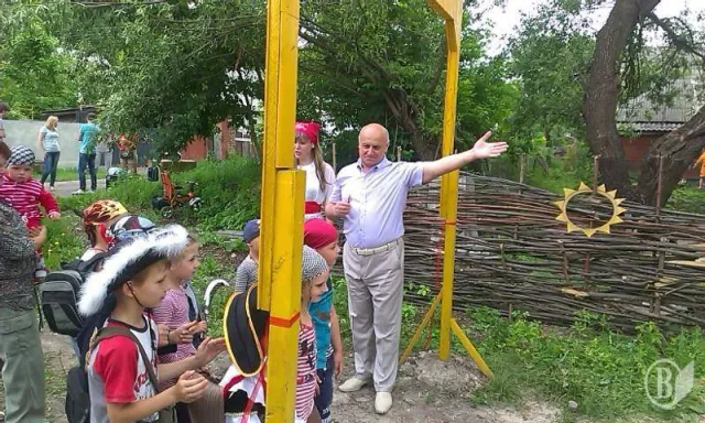 У Чернігові збільшується кількість дитячих майданчиків (Фоторепортаж) — фото 1