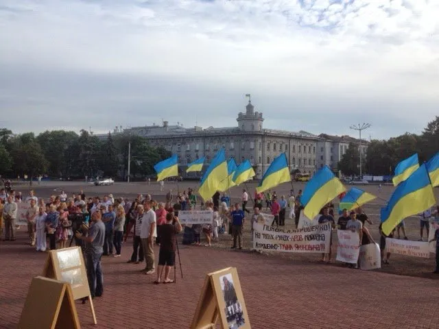 На Красній площі пройшов мітинг під назвою «Разом завадимо недостойним людям прийти до влади!» (Фоторепортаж) — фото 5