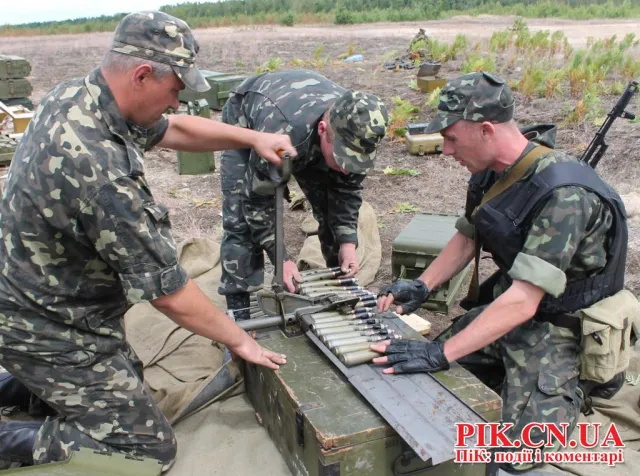 На базі військового полігону триває активна фаза навчань батальйонів територіальної оборони (Фото) — фото 3