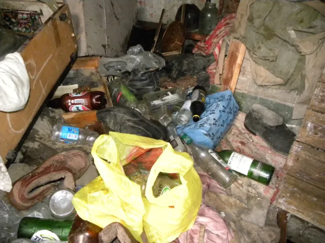 Через куріння в нетверезому стані, чоловік ледь сам не згорів та не спалив сусідні будинки (Фото) — фото 6