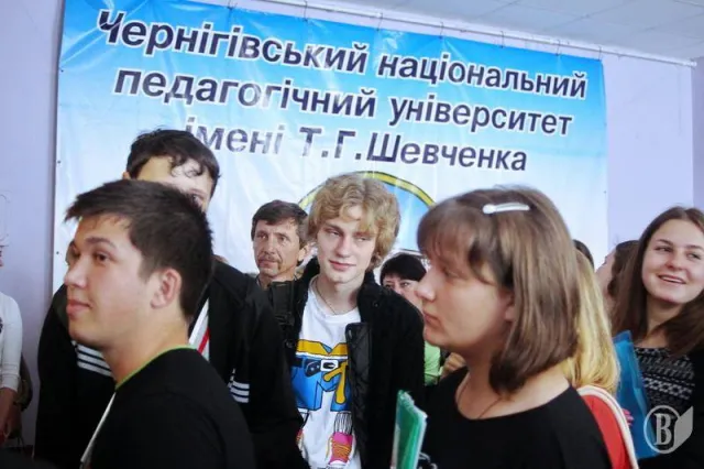 Майбутні студенти штурмують університети — фото 4