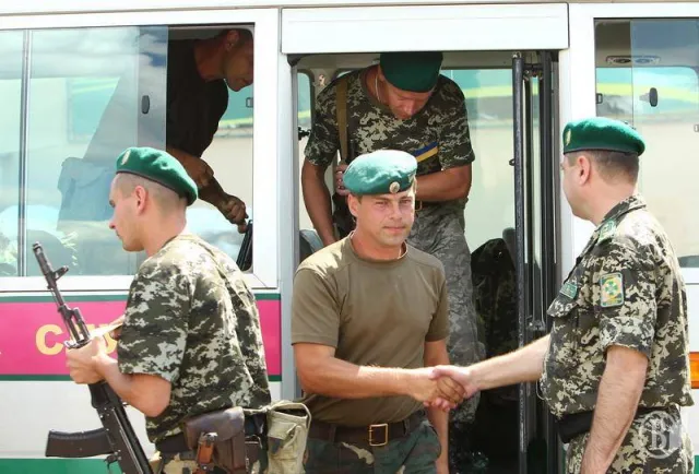 Чернігівські прикордонники повернулися до Чернігова на перепочинок (Фоторепортаж) — фото 3
