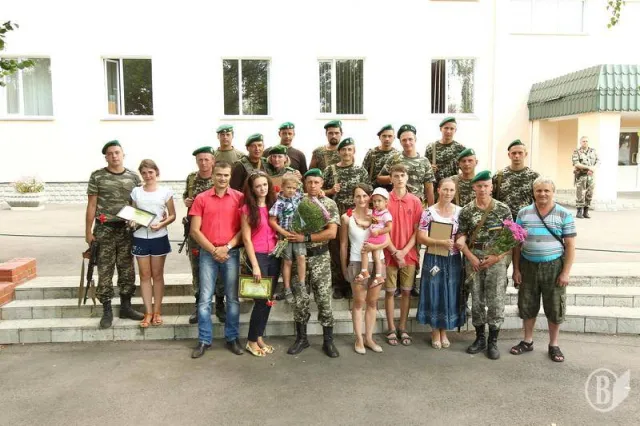 Чернігівські прикордонники повернулися до Чернігова на перепочинок (Фоторепортаж) — фото 9
