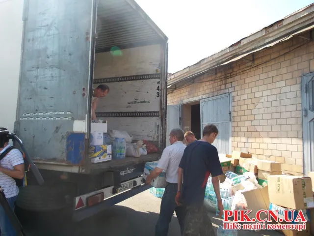Чернігівським військовим відправили чергову фуру з гуманітарною допомогою (Фоторепортаж) — фото 1