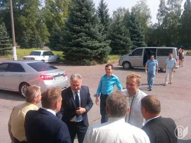 Садовий вибирав «симпатичні» чернігівські «Еталони» (Фоторепортаж) + (Відео) — фото 1