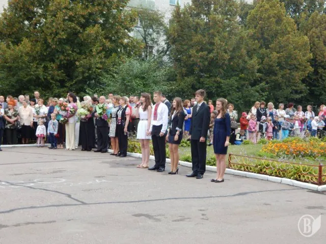 Аж шість перших класів пішло цьогоріч до Чернігівської загальноосвітньої школи №33 (Фото) — фото 1