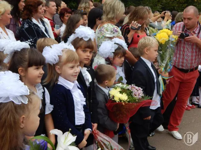 Аж шість перших класів пішло цьогоріч до Чернігівської загальноосвітньої школи №33 (Фото) — фото 2