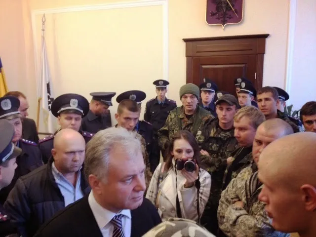 Бійці 41 батальйону вимагають відставки Соколова (Фоторепортаж) — фото 2