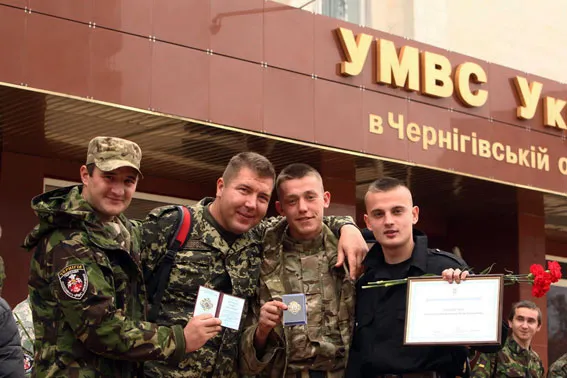 Бійці спецбатальйону «Чернігів» отримали високі нагороди МВС (Фото) — фото 5